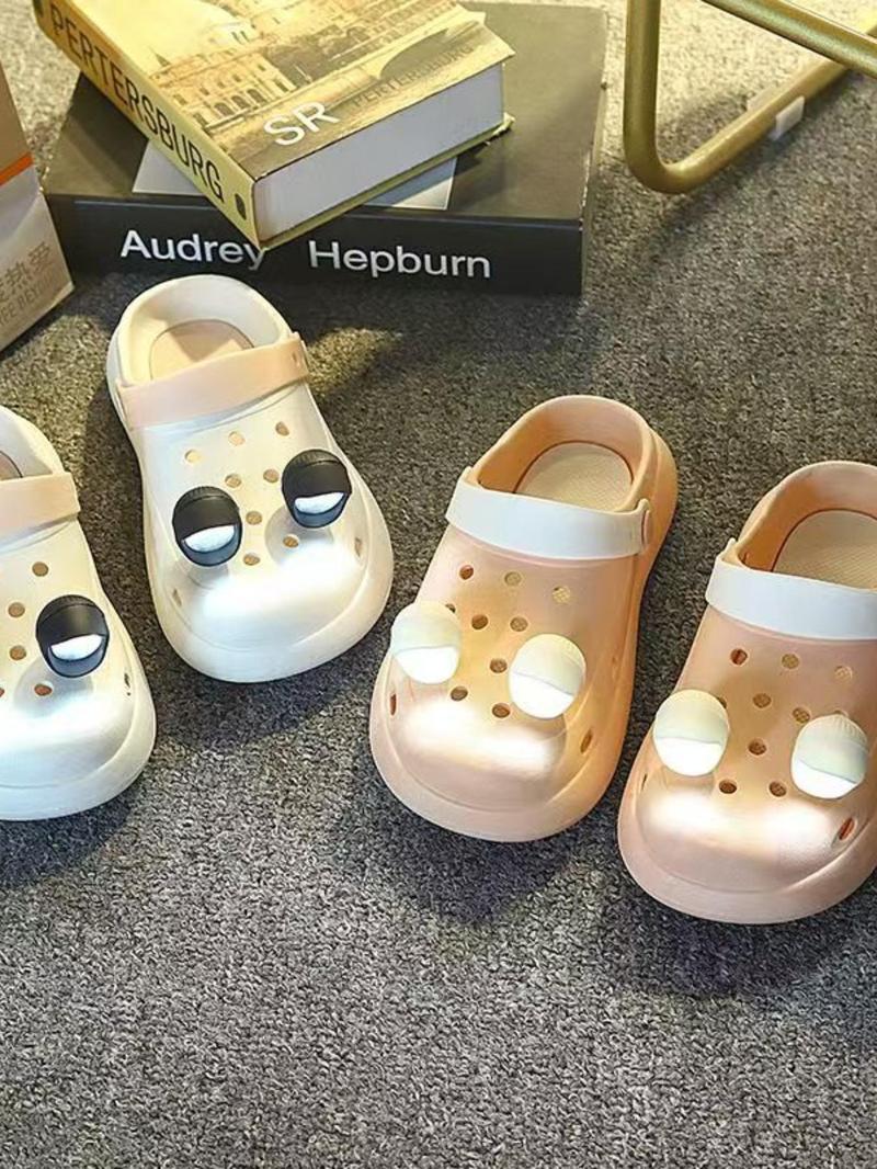 Product Introduction of Cute Shoe Light, Removable LED Light Up Shoe Decoration Charms, Shoes Decoration Accessories for Clogs, Outdoor Sports Lighting Shoe Lights 3