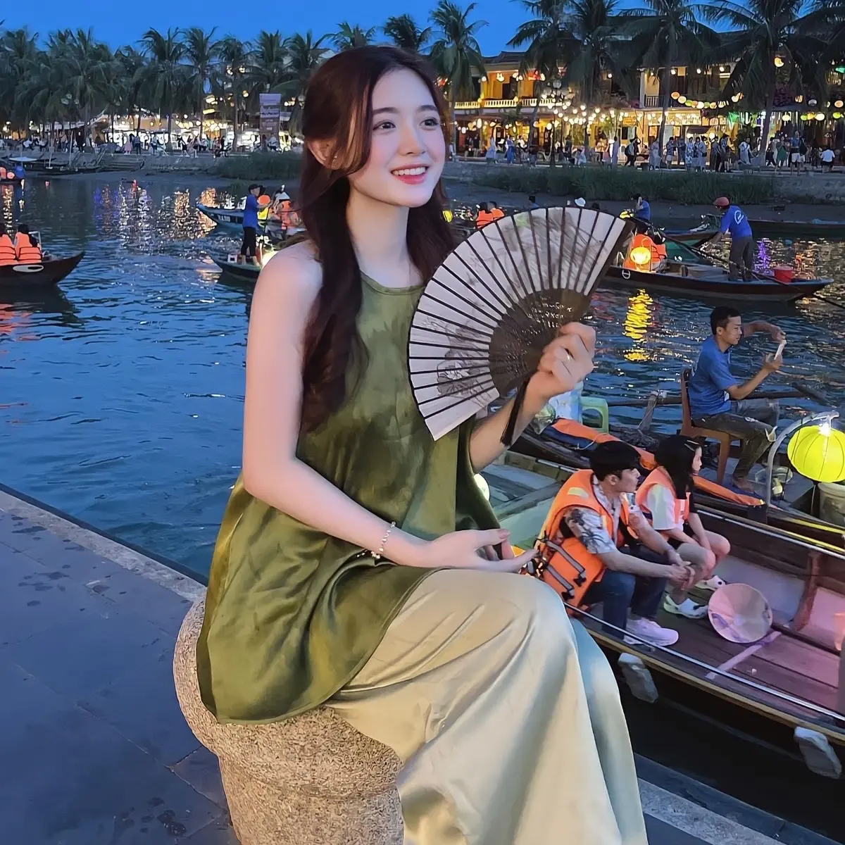 Set áo yếm quần lụa mềm mại kín đáo tiểu thư