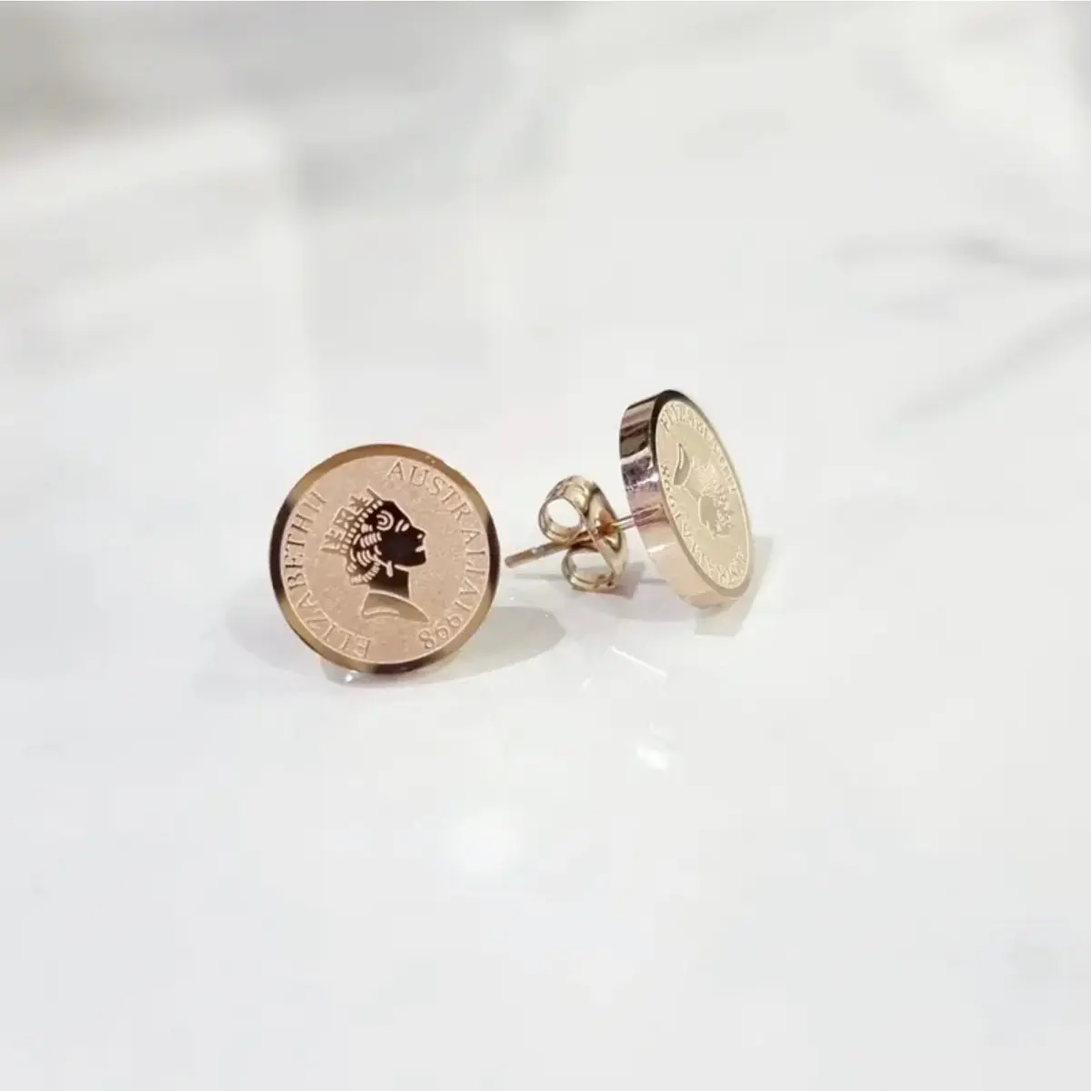 Anting Tusuk Koin Eliza Titanium Import
