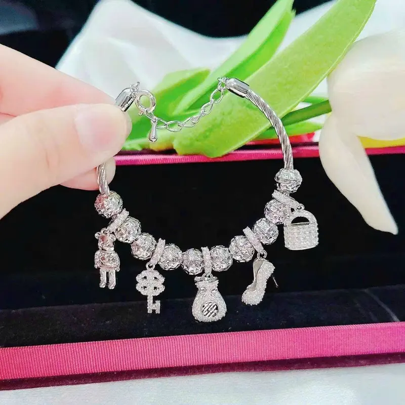 (xikim) vòng tay pan phối 5 charm dễ thương xinh xắn dành cho phụ nữ - kèm hộp 0