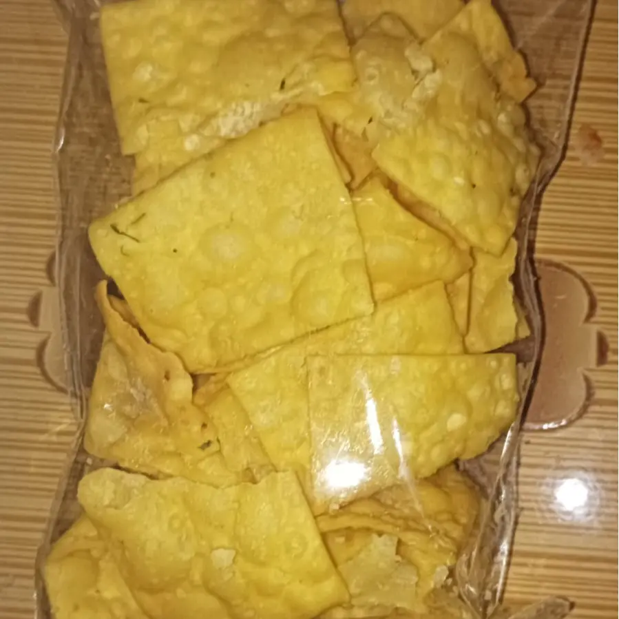 Keripik bawang isi 100 gram