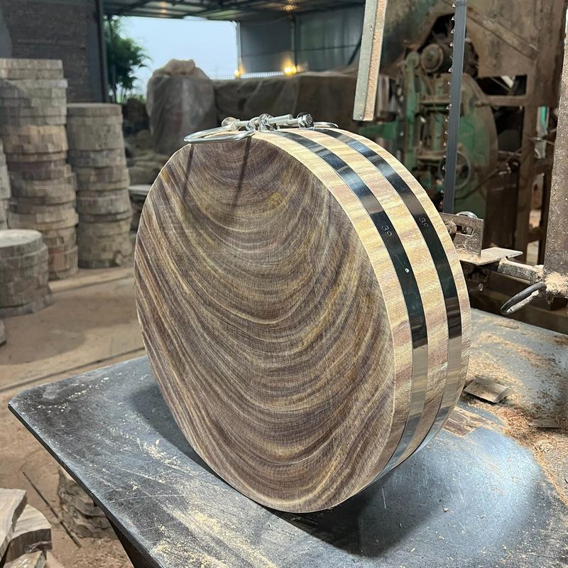 Thớt Gỗ Nghiến 39x10cm lắp 2 đai inox băm chăt nhà hàng, Thớt Nghiến Hoàng Linh, Thớt Nghiến dày