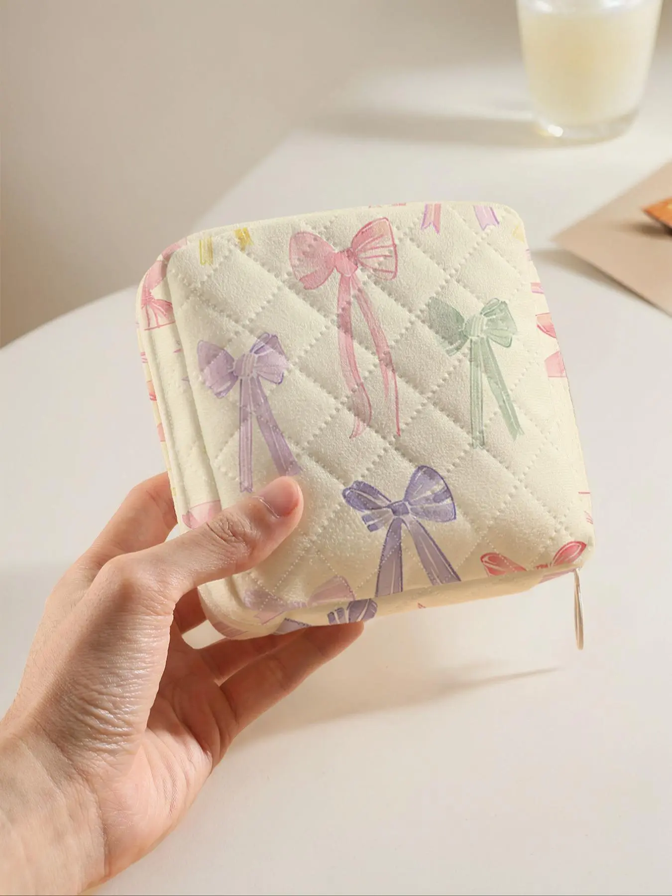 Random Color Bow Pattern Sanitary Napkin Storage Bag, Lightweight Tissue Bag for Women's Products, Travel Cosmetics Storage Box