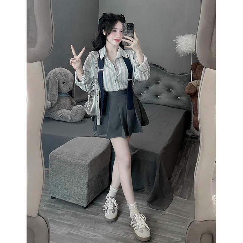 Set sơ mi kẻ dây vạt kết hợp chân váy xếp li ghi xám dáng ngắn dễ thương Áo Nữ Top Women 2