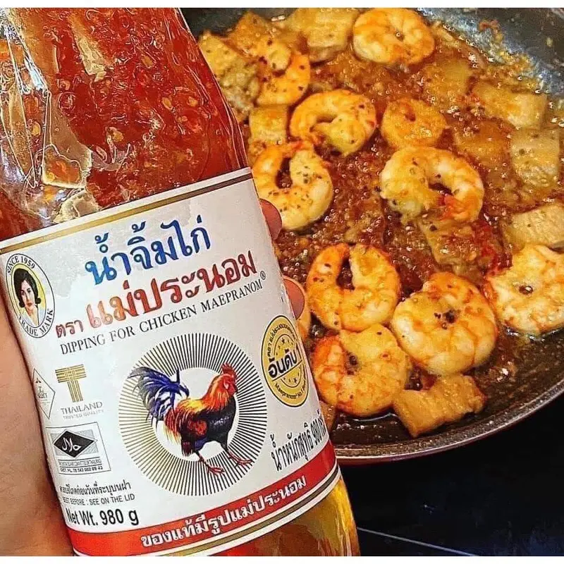 Sốt Chua Ngọt Thái Lan hiệu Con Gà - Chai Thủy Tinh 980ml 6