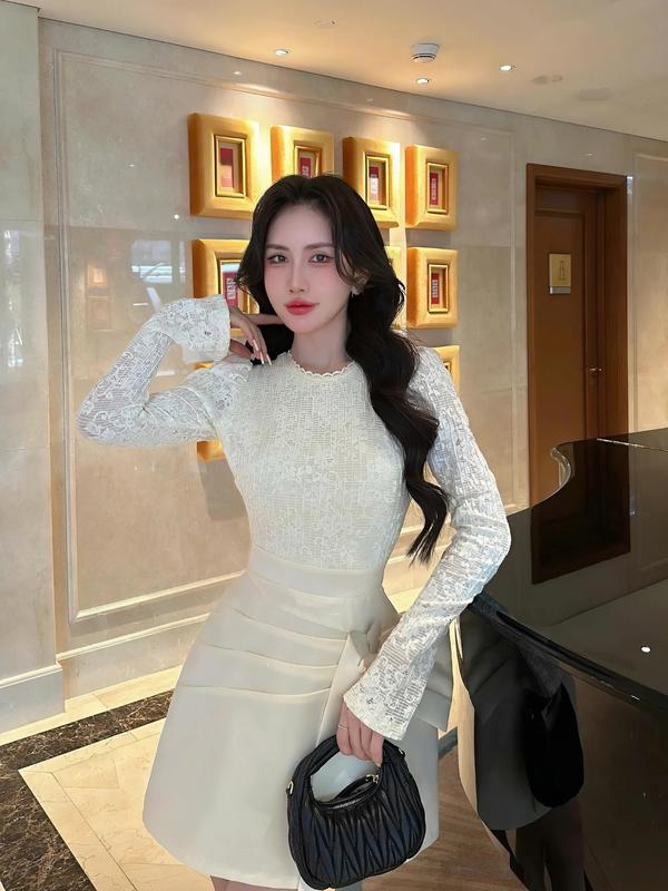 Lyra H115 - Đầm Ngắn Dáng A Tay Dài Ren Xếp Ly Thắt Nơ Thanh Lịch Dịu Dàng