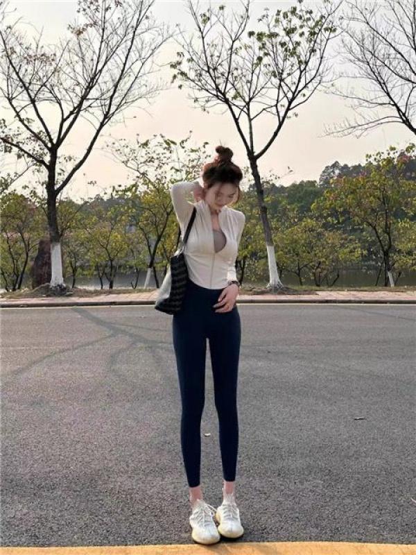 Product Introduction of Bộ Quần Áo Tập Yoga, Dành Cho Nữ, Bộ Sưu Tập Thu Đông, Áo Chạy Bộ Bó Sát Nhanh Khô, Dài Tay, Thích Hợp Để Tập Luyện Pilates, Quần Áo Tập Luyện, Áo Khoác, Năm 2024 24