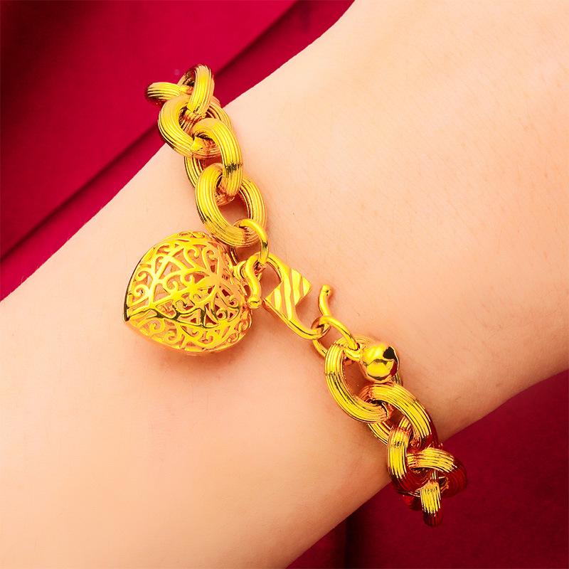 It is 19 cm long and weighs 41 grams，Girls Fashion, Bracelet, Love Heart, Bracelet, Ornament, Thick Heart Bracelet，wrist strap，hand chain 3