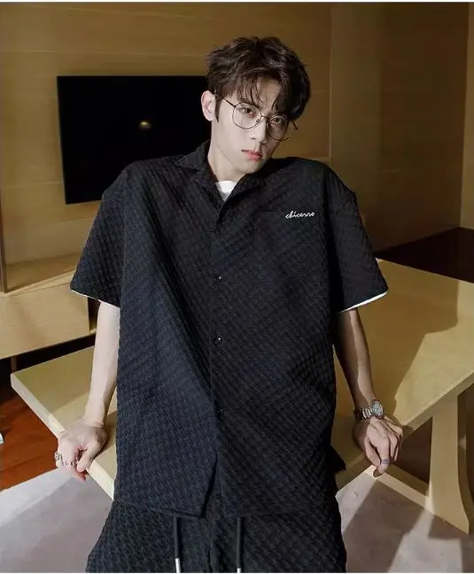 bộ sơ mi cộc tay vải cotton xốp thêu chữ SMC-01 8