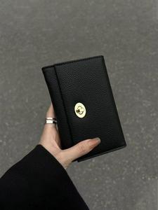 女性のテクスチャードショートウォレット、ファッショナブルなPUレザーバックルトリフォールドウォレット、カジュアルでトレンディな多目的な高品質なデイリーウォレット