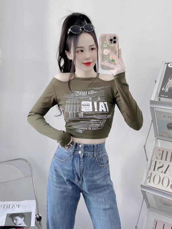 Áo thun croptop nữ in hình cổ yếm tay dài xinh [CHĂMCHĂMM65] Cổ Tròn Đỏ áo croptop kiểu màu đỏ cá tính trơn áonuxinh áo trễ vai lọ lem siết áothunnu body vua thái áo  croptop  dài  tay  ôm  body aothun hoa đồ y2k thunqc quà nao quần lộ