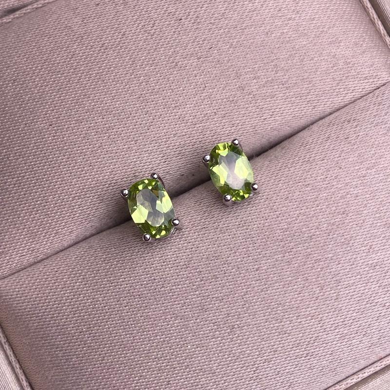 Product Introduction of Amethyst Garnet Citrine Blue Topaz Peridot Earrings S925 Silver Inlaid Classic Women's Earrings 4