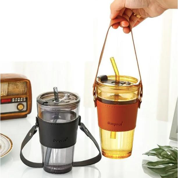 Cốc Thuỷ Tinh Bọc Da Cao Cấp 450ml Có Quai Xách Có Nắp Đậy Kèm Ống Hút Chất Liệu Thuỷ Tinh Chịu Nhiệt Kích Thước 16*10*9cm Màu Sắc Sang Trọng Phù Hợp Đựng Đồ Uống Cá Nhân - SỈ GIÁ TỐT - Tổng Kho Huy Liên