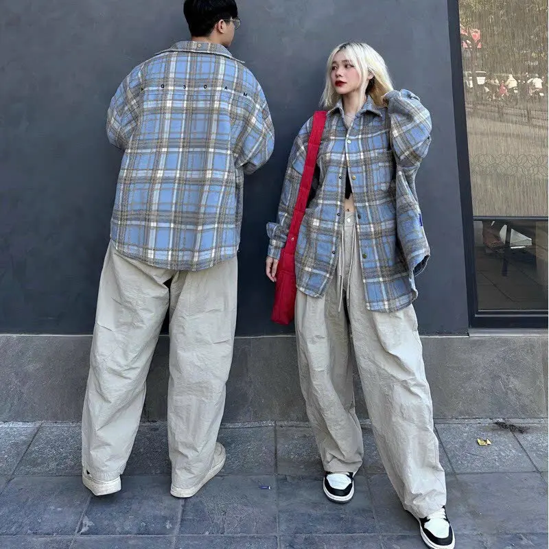 Áo Sơ Mi Caro Nam Nữ Chất Thêu Chữ From 75kg (Kate Lụa), Kiểu Dáng Trẻ Trung From Rộng Menswear