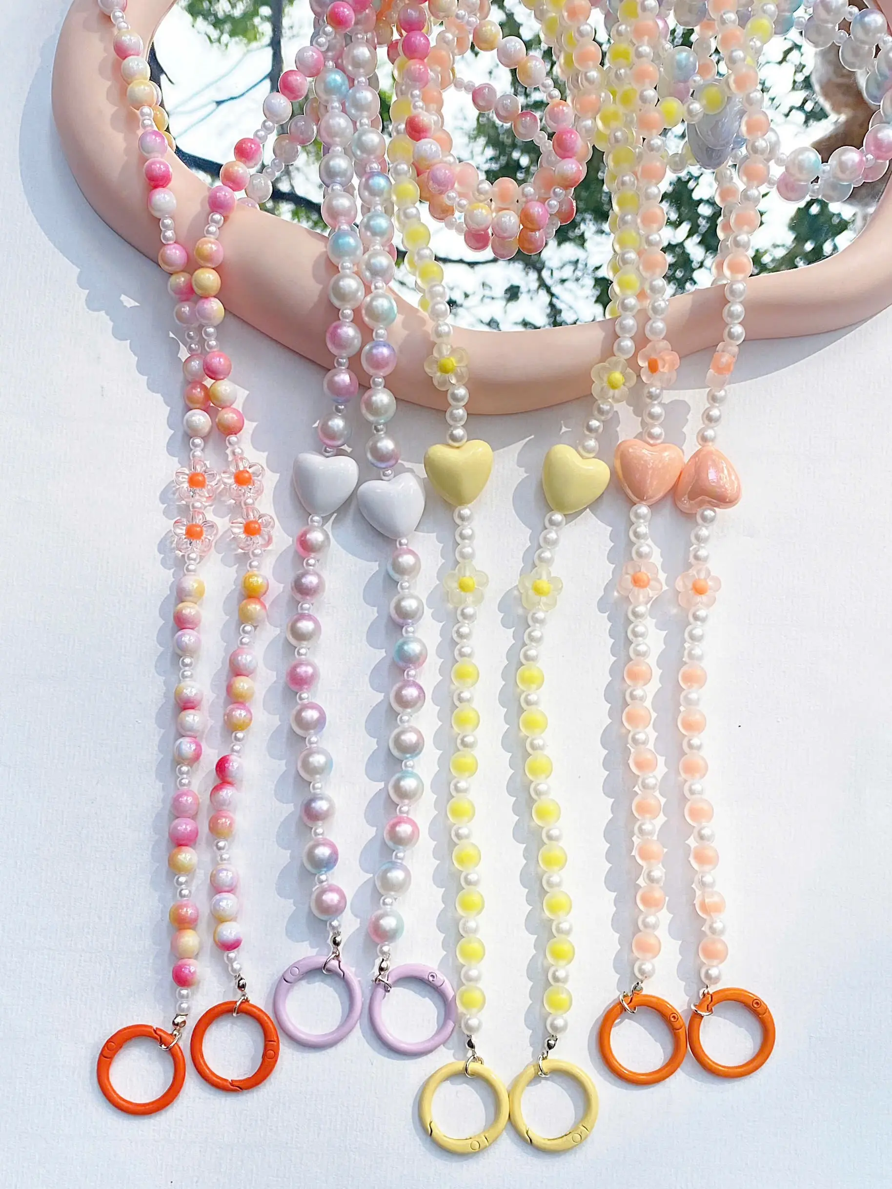 A2_Dây Treo Baby Three Bé Ba Hot trend, Dây Đeo Điện Thoại, Kiểu Túi Đeo Chéo, Dây Đeo Phối Đủ Màu Dễ Thương, Đa Năng Tiện Lợi,Charm Trái Tim Ngộ Nghĩnh (Móc khóa tròn hoặc dài màu ngẫu nhiên)