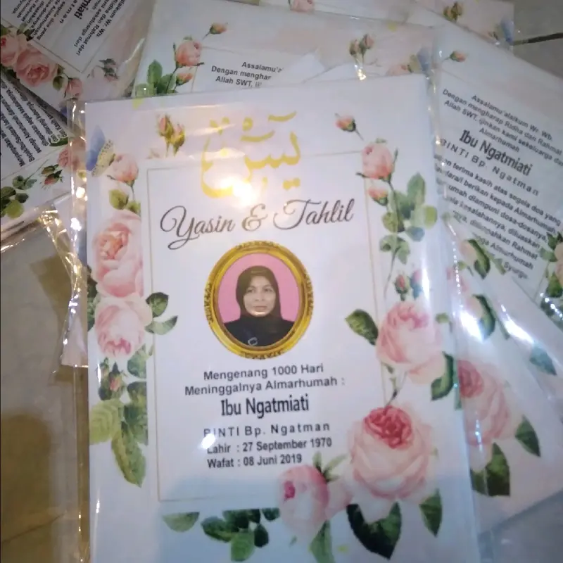 50 buku yasin hal.96 dilengkapi terjemahan. free desain foto dan packing opp Edisi Reguler 3
