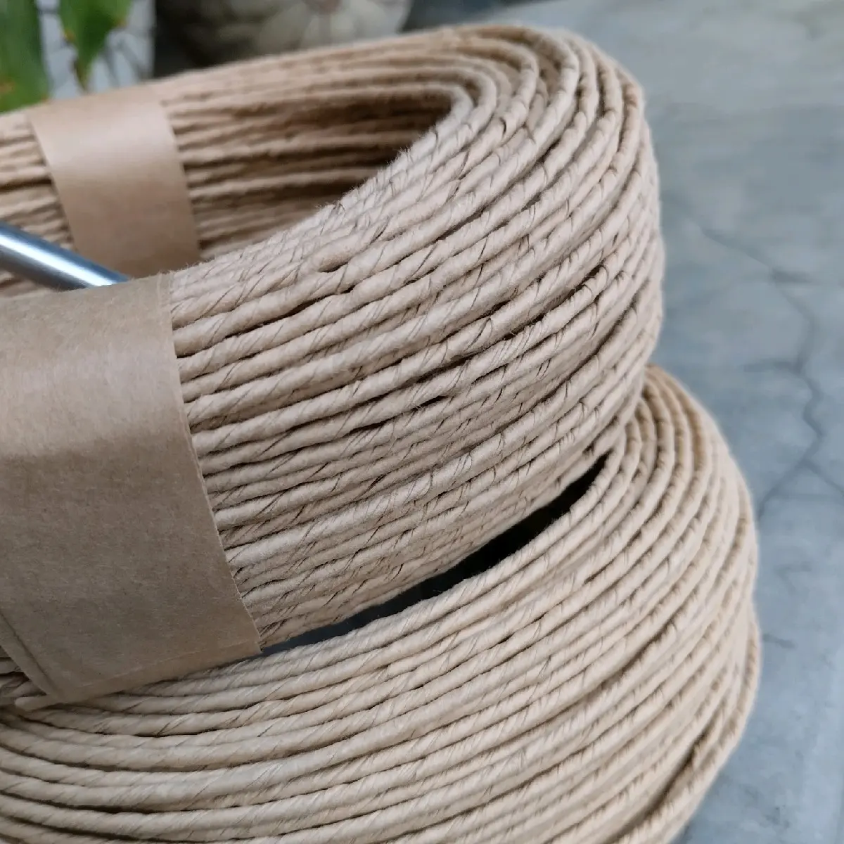 Tali loom kertas paperbag kerajinan tangan anyaman