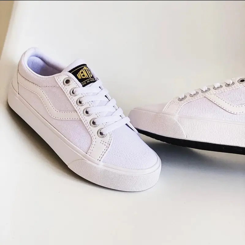VENTELA REPUBLIC LOW WHITE ORIGINAL Sneakers Casual Putih 2