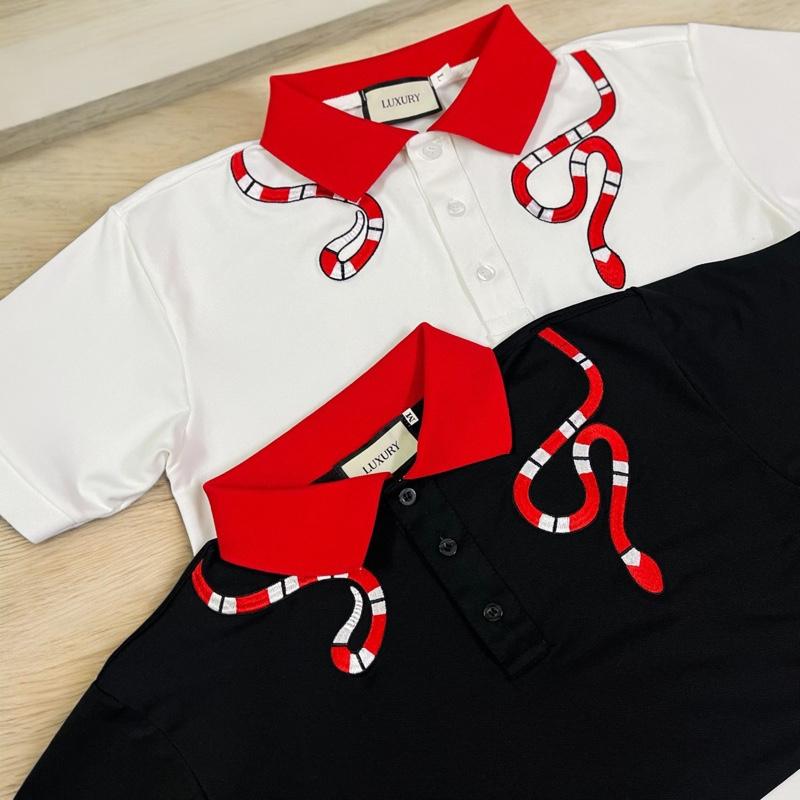 Áo polo nam SNAKE RED có cổ chất vải thấm hút mồ hôi, đường thêu sắc nét, rắn đỏ thân vai độc lạ