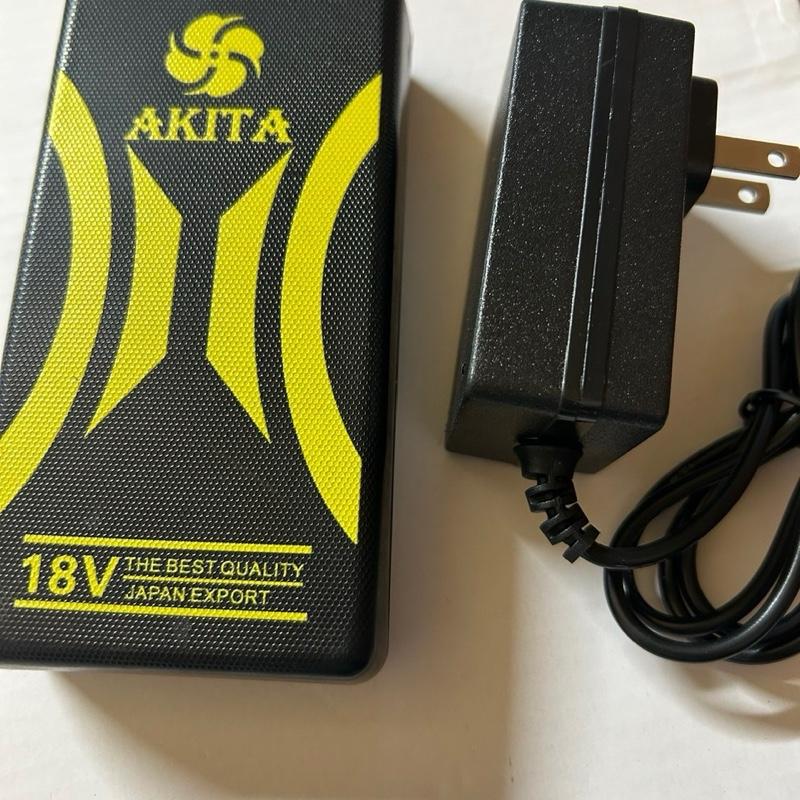 ( Lẻ) chỉ nguyên pin + sạc . Dung lượng pin 74000mAh. Sử dụng liên tục trên 10 tiếng! 0