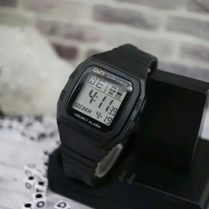 Jam Tangan Q&O Digital Anak Tanggung Strap Rubber