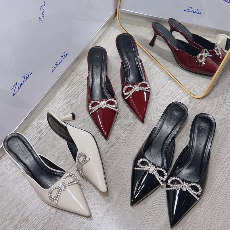 shop giày LAMLAM- Bít mũi cao gót da bóng nơ đá form chuẩn S225- thiết kế mũi nhọn gót nhọn sang chảnh Jean Nữ Cao Su