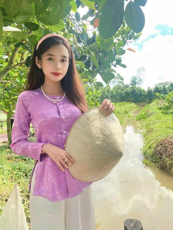 SET BÀ BA GẤM TAY DÀI CỔ TRÒN NÚT NGỌC 6