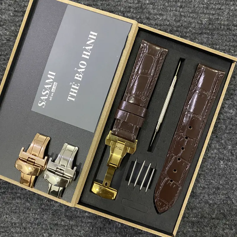 D1. Dây đồng hồ DA BÒ MỀM Vân , SẢN PHẨM GỒM : 1 DÂY + 1 KHÓA, TẶNG 1 HỘP, 2 CHỐT THÔNG MINH,2 CHỐT THƯỜNG và 1 CÂY THAY DÂY 3