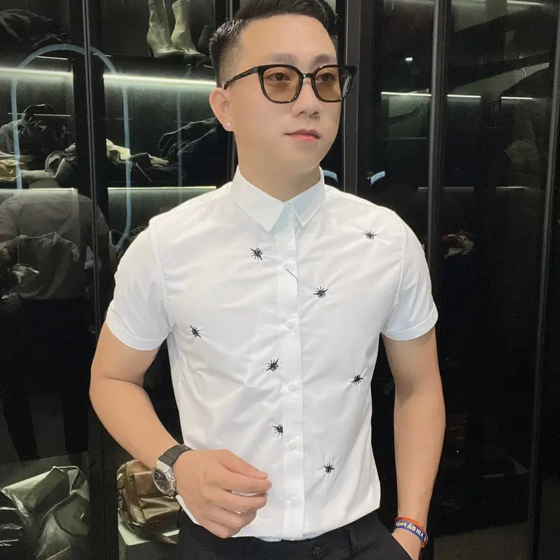 Sơ mi nam dài tay , somi nam cộc tay thân áo thêu ong chất liệu cotton nhaf dumiman Menswear sominam  dep 6