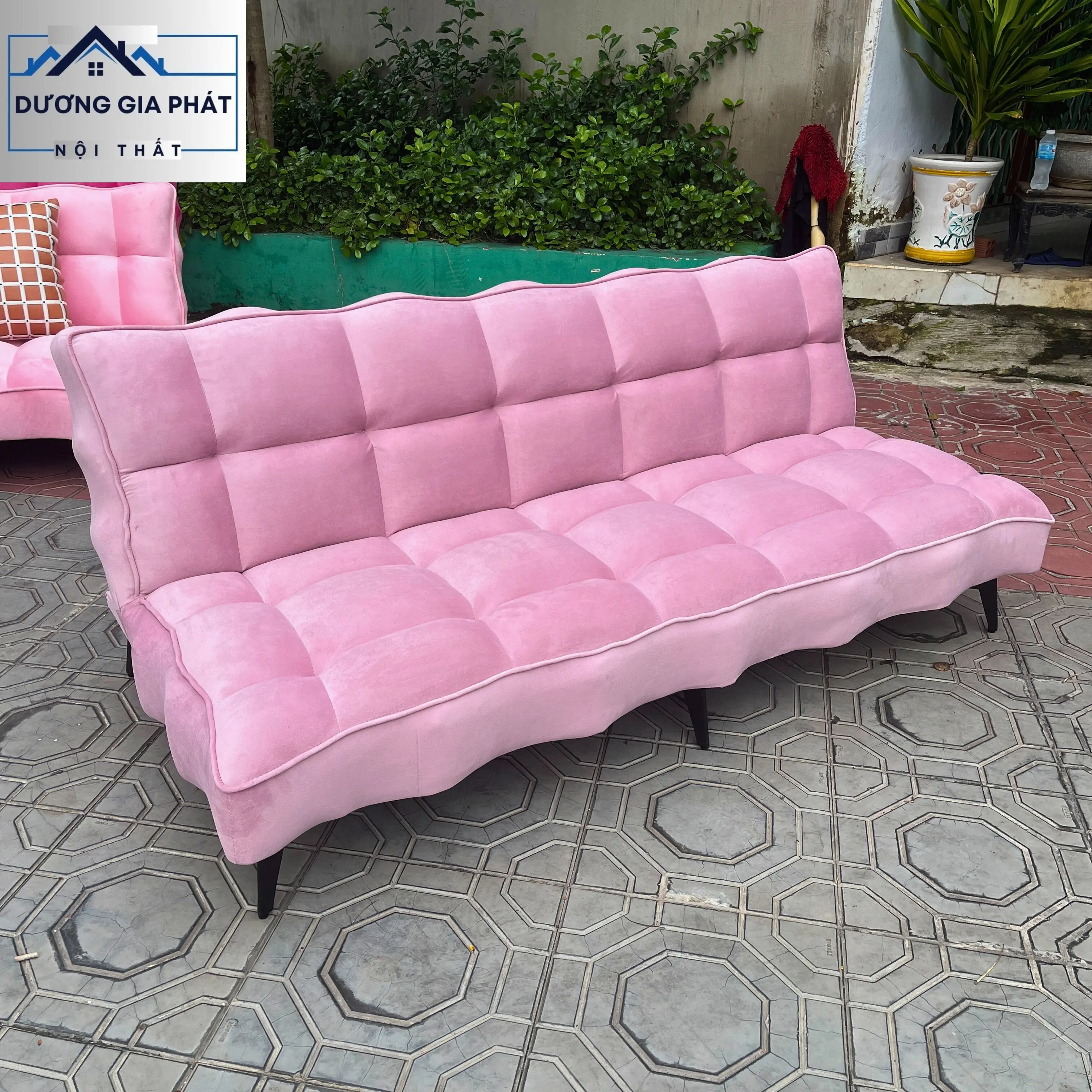 Sofa bed gợn sóng phong cách hàn quốc màu hồng dễ thương, kích thước 1m7 x 96cm, lựa chọn hoàn hảo cho nàng decor phòng ngủ siêu xinh