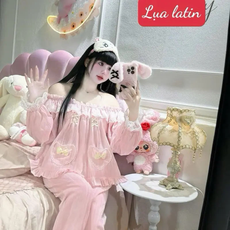 Sét pijama chất lụa Latin fom tiểu thư bẹt vai nơ túi dễ thương (freesize 40-60kg)