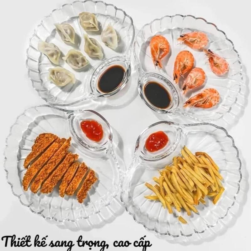 Đĩa thuỷ tinh hình vỏ sò có chỗ để nước chấm tiện lợi