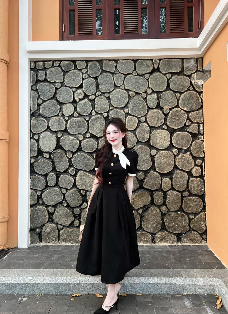 Product Introduction of Đầm dự tiệc công sở dáng dài phối nơ tặng tag đá sang trọng FLIP DRESS Nữ Women Kem Cotton Sen 7