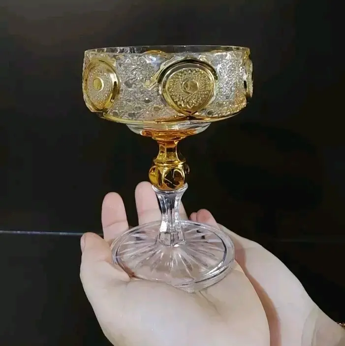 Candy pot kaca Gold Tempat Permen Capodimonte