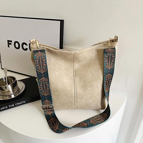 Túi xách chéo dây rộng túi xách nữ màu trắng túi thời trang có dung tích lớn có thể đeo một vai.