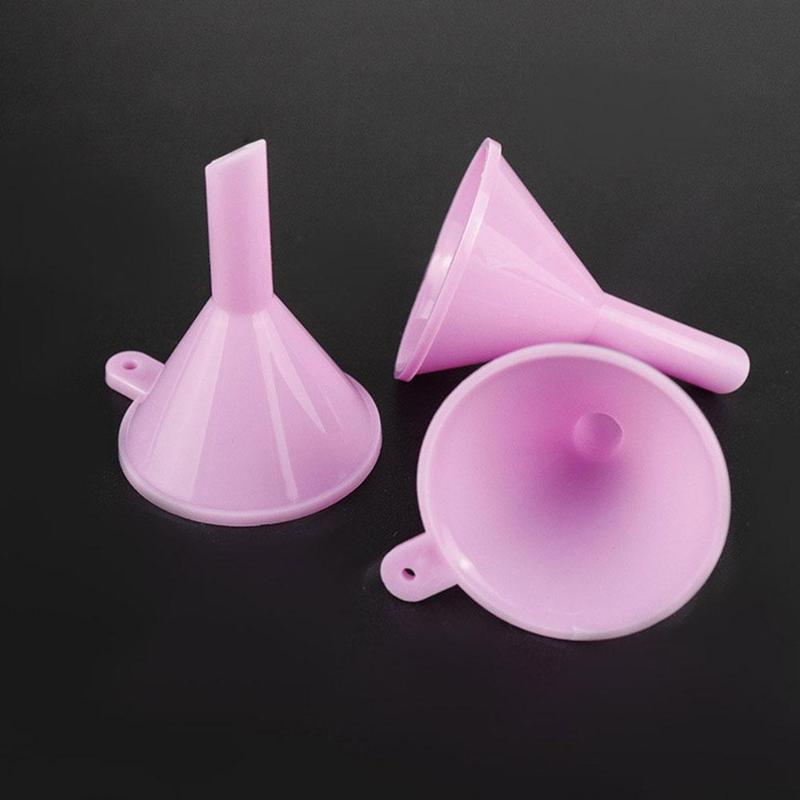 Product Introduction of Phễu Nhựa Mini, 1 Cái, Kích Thước 39mm X 31mm X 6mm, Thích Hợp Sử Dụng Trong Phòng Thí Nghiệm, Cho Tinh Dầu Lỏng, Kiểu Phễu Lọc, I2Q5 22