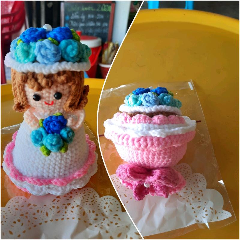 Cô dâu và bó hoa 2 trong 1 bằng len handmade
