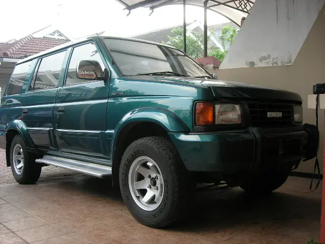Isuzu Tutup Tabung Air Wiper Depan Ori Panther Kotak-Kapsul Tahun 1991 Ke Atas 5