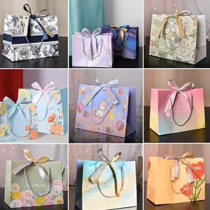 Paperbag Kado - Tas Kado Premium Souvenir Wedding - Goodie Bag - Paperbag Pita - PaperBag Tas Hadiah - PaperBag Premium Quality - Hadiah Wedding Souvenir - Bahan Ivory Tahan Air - Full Laminasi - Desain Elegant