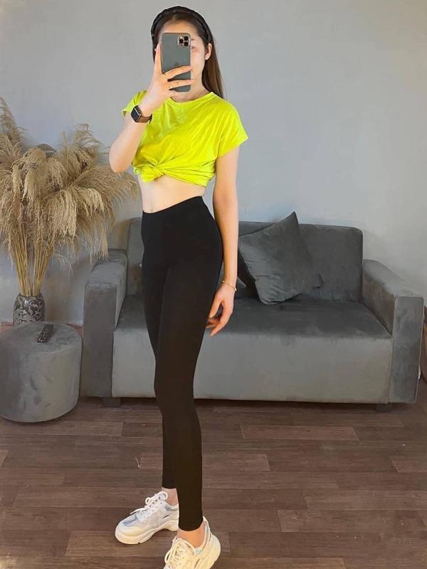 COMBO 2 Quần legging Co Giãn 4 Chiều Chất Vải Thun Co Giãn 4C dành cho Nữ  - Women quần kéobósát 1