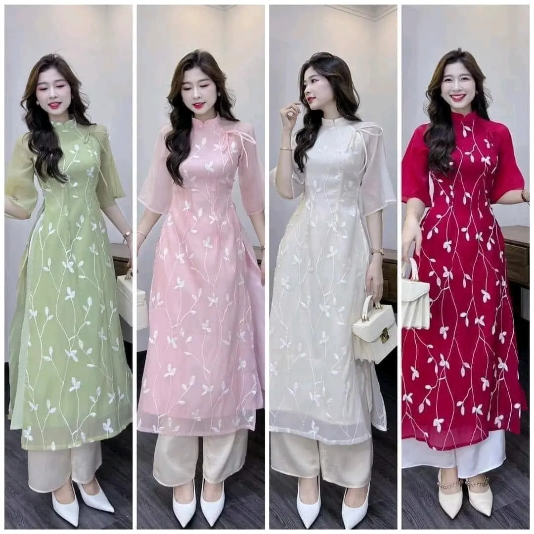 Áo dài xinh 4 tà thêu thủ công, áo dài, áo dài chuyền thống, áo nữ, áo dài cách tân, áo  dài thêu. Nữ Voan Women Dress Thun M Beige