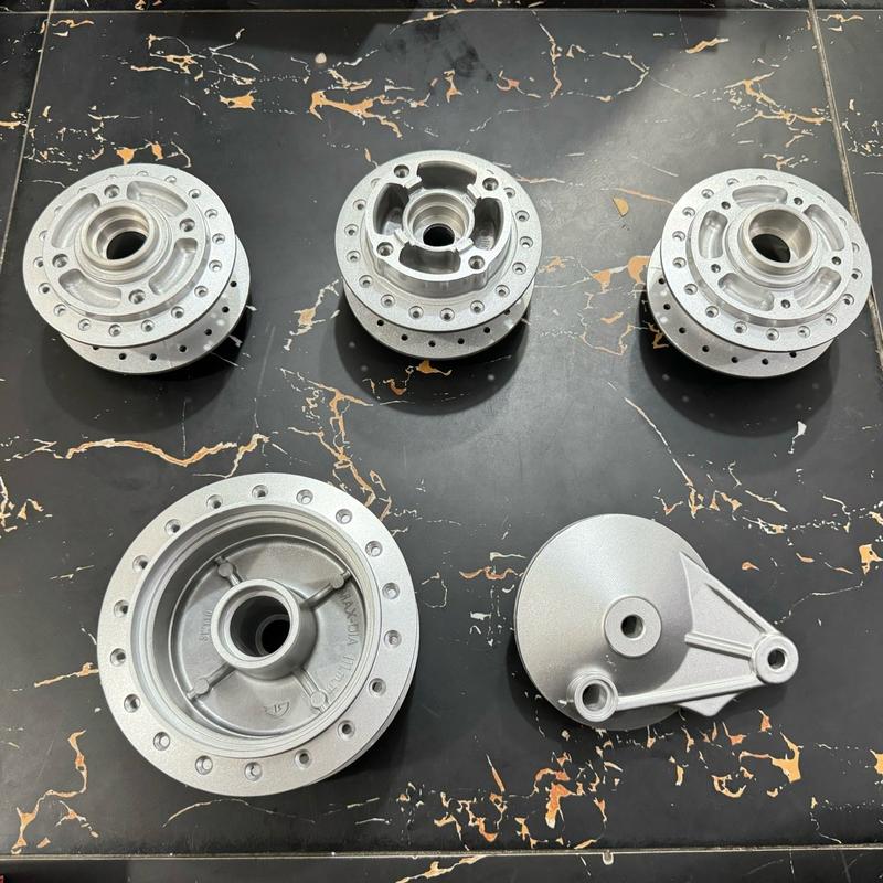 Đùm xe máy thương hiệu Gia Hưng đùm trước và sau cho xe future wave các đời đi bánh căm sơn bạc sẵn