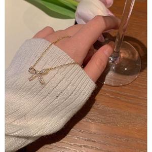 สร้อยคอปมผีเสื้อ ดีไซน์พิเศษ สำหรับผู้หญิง โซ่กระดูกไหปลาร้าชั้นน้ําสุดชิ้นเท่านั้น เหมาะสําหรับทุกคน