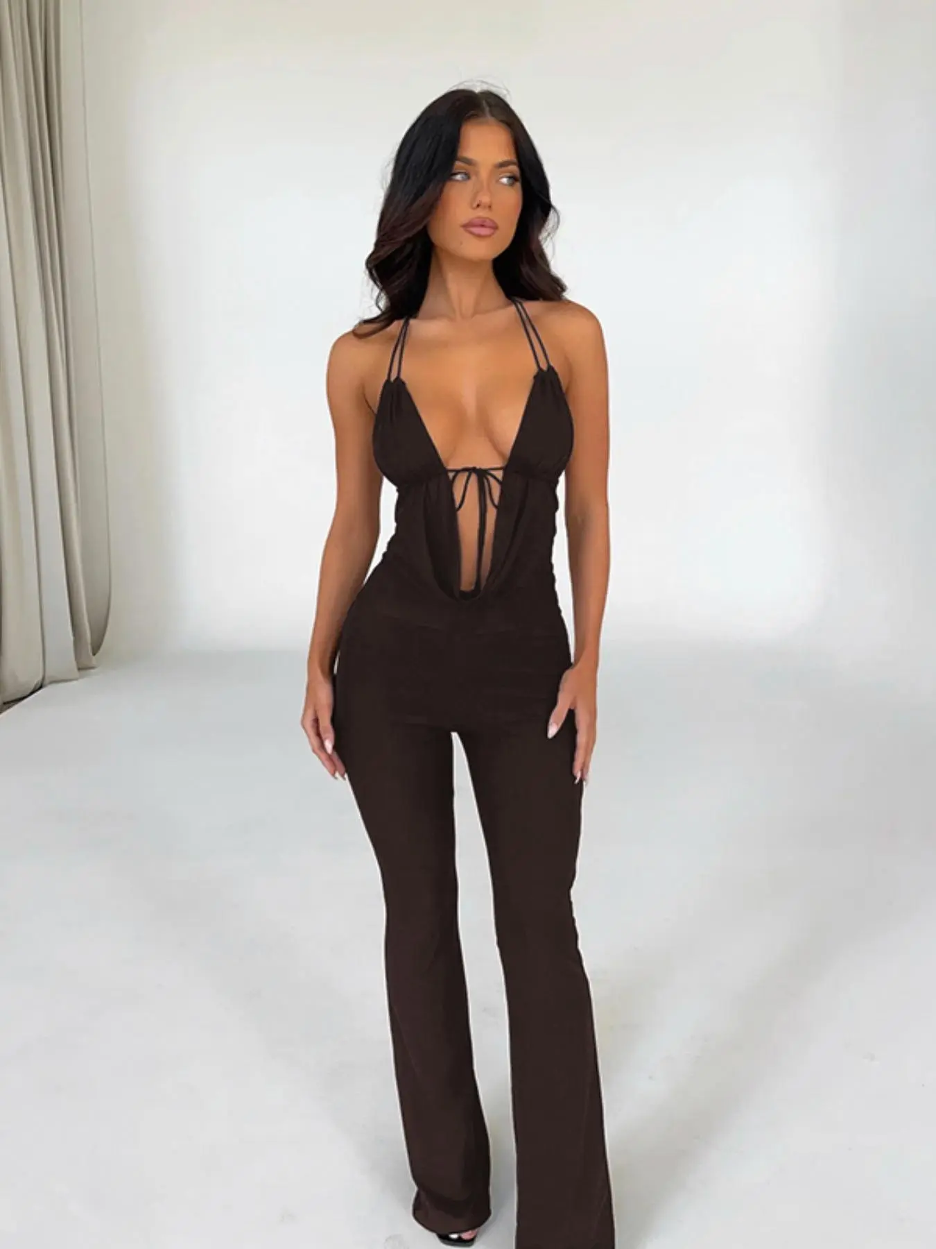 Women's Solid Color Deep Halter Neck Tie Back Jumpsuit, Casual Fashion Sleeveless Jumpsuit for Daily Wear, Ladies Clothes for Summer, Womenswear
