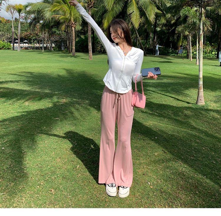 Product Introduction of 2025 New Ice Silk Sunscreen Clothes for Women, slim fit, waist cinching, small stature, slimming, UV resistant, breathable, thin jacket, fashionable and versatile 12