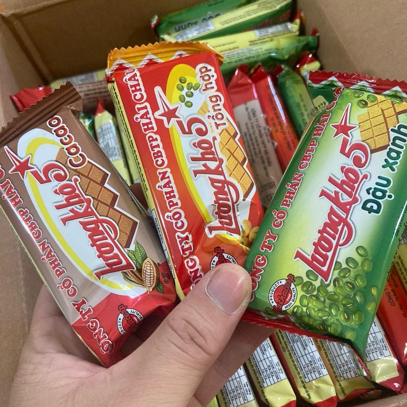 Giảm 10k Combo 20 gói Lương Khô Hải Châu mix vị đậu xanh - tổng hợp - ca cao Snack Ăn Vặt Bánh Quy Food Thức Ăn