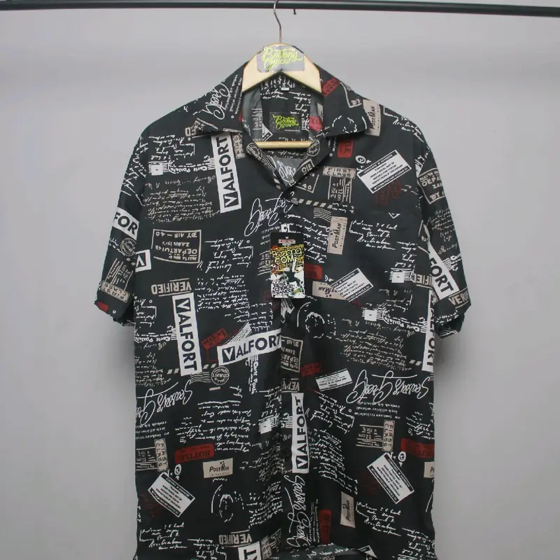 Kemeja Pantai Pria Dewasa | Kemeja Hawai Pria Motif Abstrak V-Neck 1