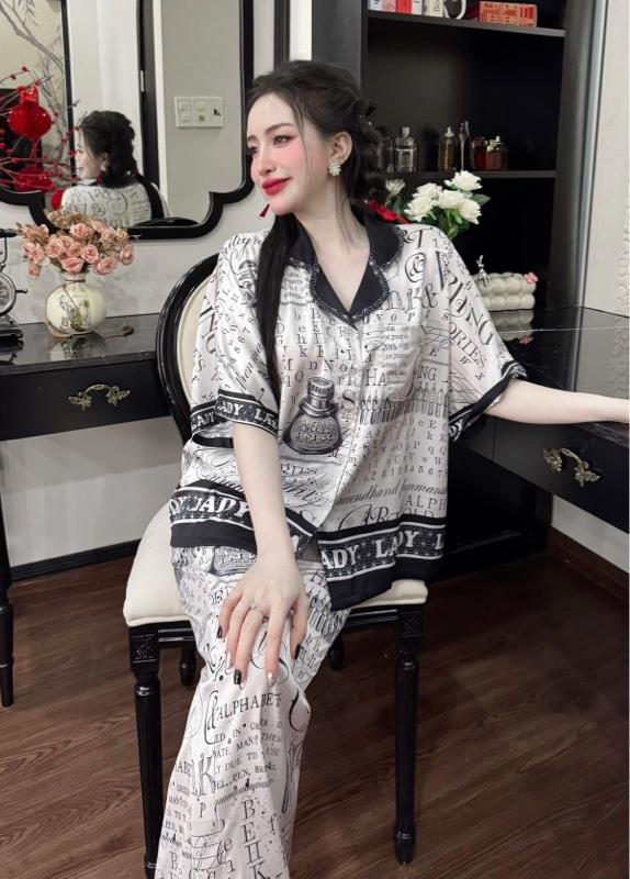 Product Introduction of Đồ Bộ Nữ Pijama Cánh Dơi Lady _ Size 45_68kg. Chất Vải Lụa Latin Mềm Mát . Quần Dài 95cm Có Túi 22