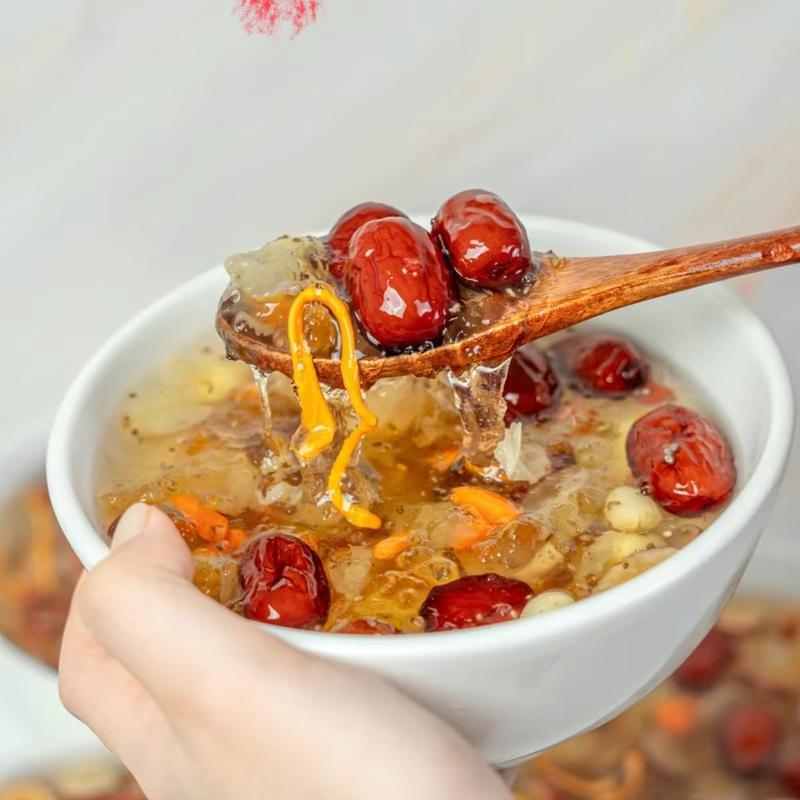 Combo 2 sét - 1,4 kg chè tuyết yến dưỡng nhan 14 vị 700 gram nấu gần 35 - 40 chén, Tặng 2 túi đông trùng, 2 túi tuyết yến Bếp Táo Quân 3
