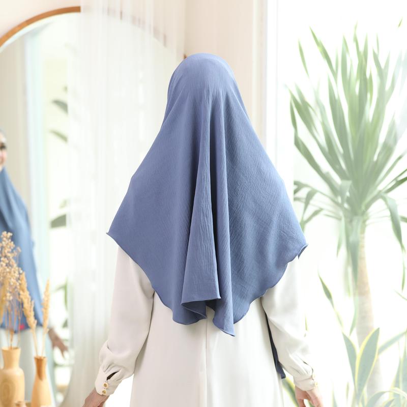 Adzkiascarf.id - Pashmina Ouval Instan Kerudung Muslim Crinkle Airflow Premium Cantik, Lebar 75 cm x Panjang 180 cm Jilbab Instan Pad 4